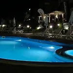 Hotel Family Eterno 3*