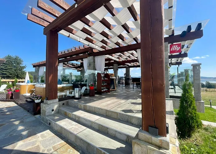 埃泰尔诺家庭酒店 酒店 3*